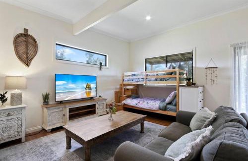 Metung House | Bluelake Cottage Metung