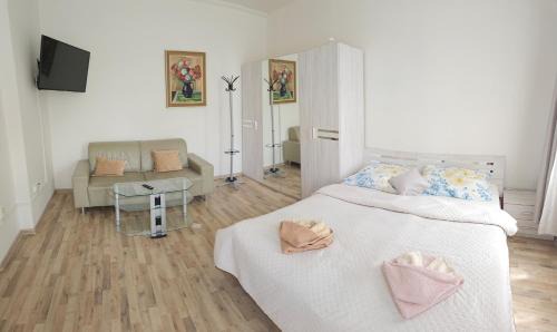 Karlovy Vary Apartment | Bluestars Home