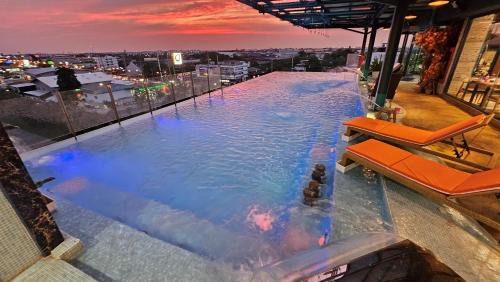 Ban Mai Hotel | BlueTel Re'sidencE Bangkok IMPACT - 1 Time Drop-Off Service to Impact