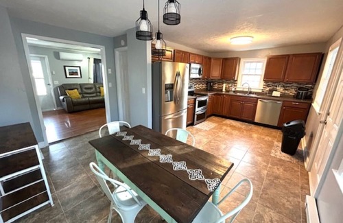 Bluewell House | Bluewell Trail Retreat