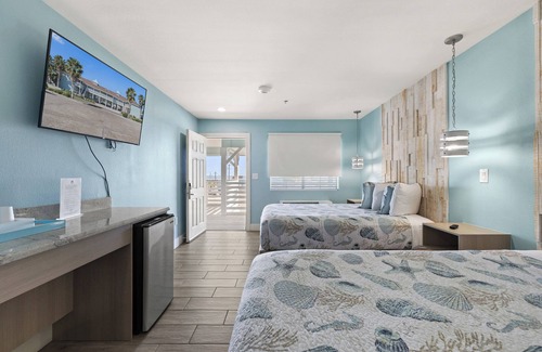 Flour Bluff Hotel | Bluff's Landing Lodge