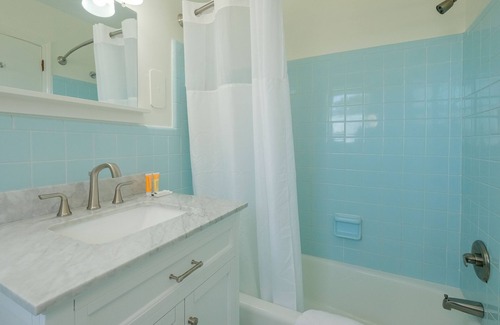Ocracoke Hotel | Bluff Shoal Motel
