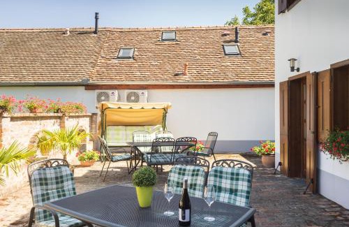 Villany House | Blum Pince - Borozó Vendégház