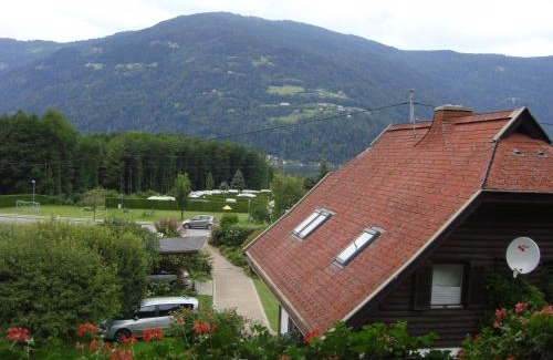 Ossiach House | Blumenpension Strauss - Ferienwohnungen