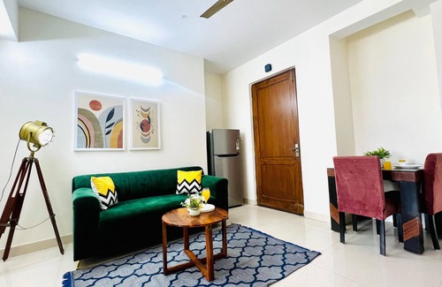 South Extension Apartment | BluO Classic 1BHK - Defence Colony Market