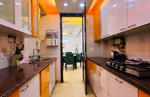 Sainik Farm Apartment | BluO Superior 2BHK - Select Citywalk & MAX Saket