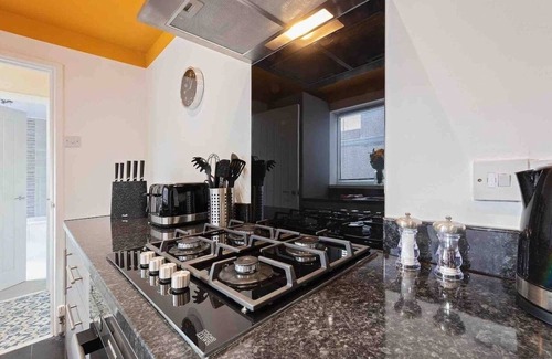Blyth House | Blyth Beach Retreat Great for Contractors