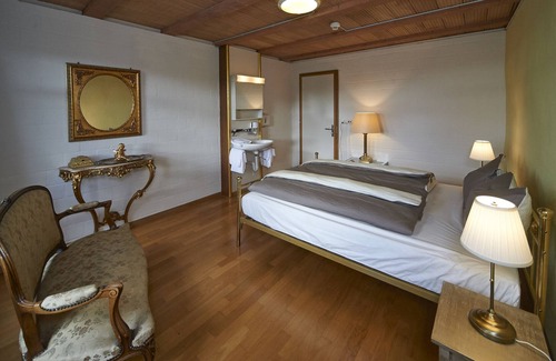 Sumiswald Bed & Breakfast | BnB SchlafSchloss