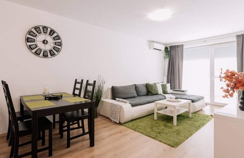 Nivy Apartment | BNB SK Miletičova Apartment 1
