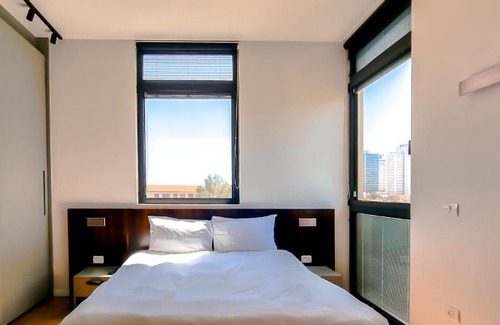 Tel Aviv City Center House | BnBIsrael apartments - Gruzenberg Bronze