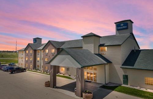 Shawano Hotel | Boarders Inn & Suites by Cobblestone Hotels - Shawano