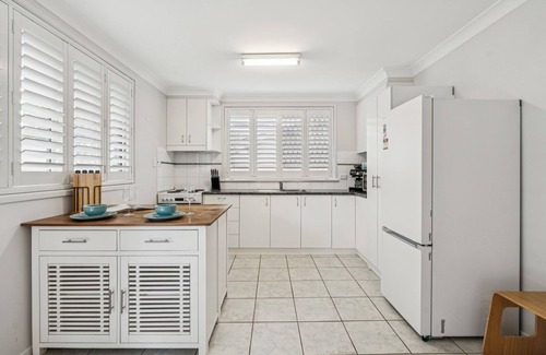 Urunga Apartment | Boardwalk Bungalow - Pets Stay Free, Accessible,
