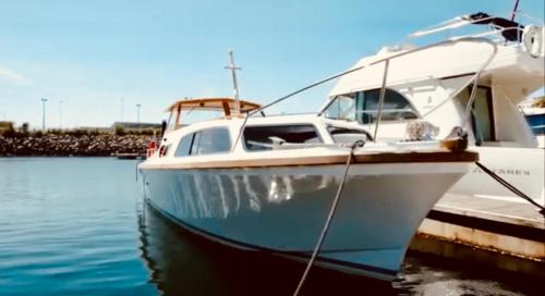 Jambes Boat Rental | Boat-Hôtel VCB Namur Centre-ville