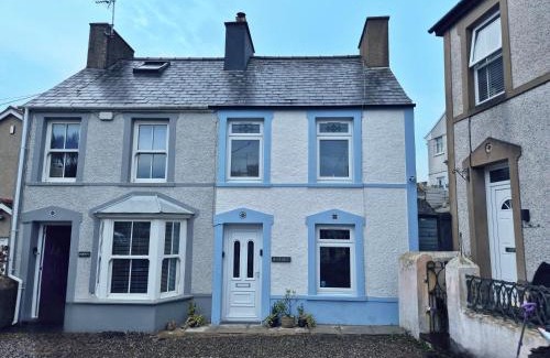 Nefyn House | Bodeinion