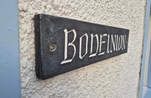 Nefyn House | Bodeinion