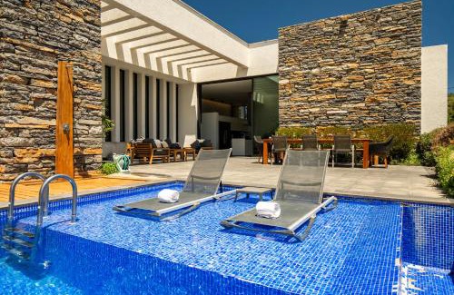 Dagbelen Villa | BodRoomBnB Fully Private Villa in Yalıkavak for 20 Guests ,2 Pools & Botanical Garden Ideal for Events, Families & Friends