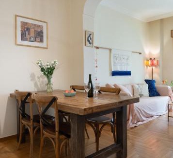 Makrigianni Apartment | Bohemian Art Acropoli Apartment