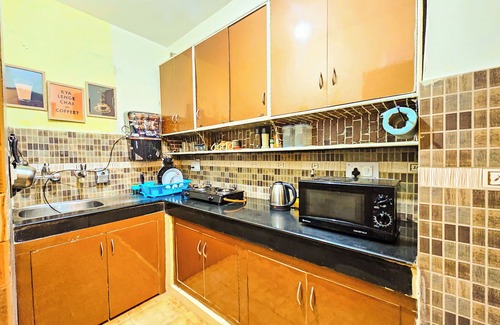 Mahipalpur Apartment | BOHEMIAN RHAPSODY - QUEENS
