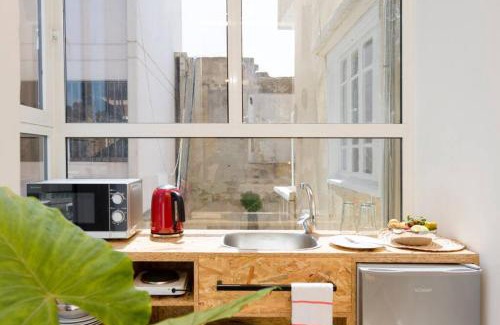 Beirut Apartment | Boho 03 Bohemian Studio in Mar Mikhael Eartha