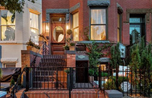 Bloomingdale House | Boho Bliss Bloomingdale plus Parking