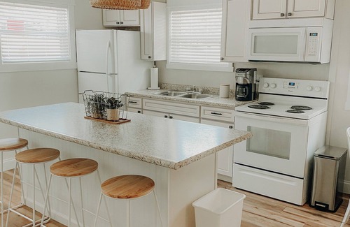 Mears Cottage | Boho Bungalow by Charming Cottages, LLCnSilver Lake Sand Dunes - Mears, MI