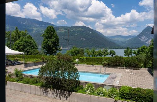 Darligen Apartment | "Boho Oase" with lake view and pool