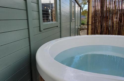Raar House | Boholodges 2 pers met hottub