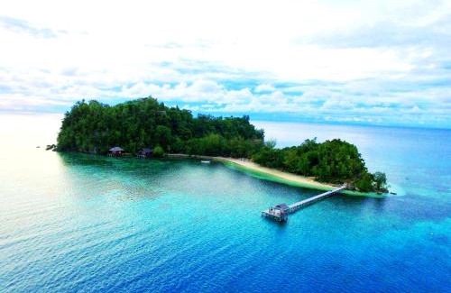 Batudaka Island Resort | Bolilanga Island Resort - Togean Island