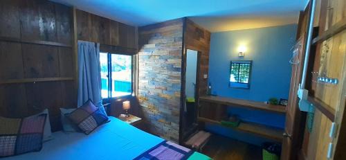 Koh Rong Sanloem House | Bong's Guesthouse M'Pai Bay