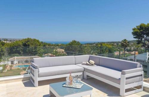 Javea Ski Chalet | Bonita stay B Sky Piscina caliente, vistas, wifi
