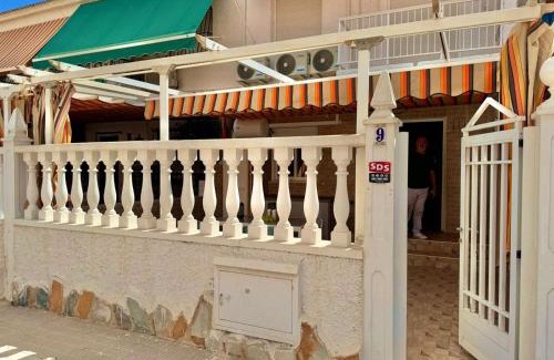 Santa Pola Apartment | Bonito apartamento junto al mar