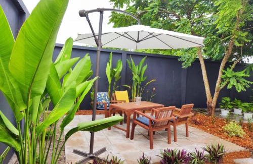 Thai Mueang House | Bonneville Beach House