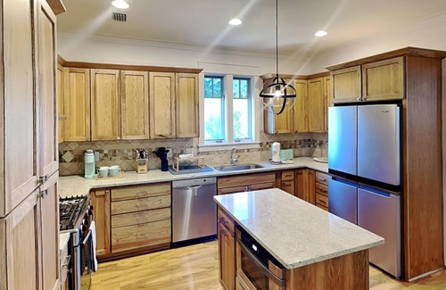 Upper Grand Lagoon House | Bonnie Bungalow