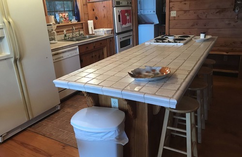 Panola Cabin | BOOK 4 ALABAMA FOOTBALL GAMES/AMAZING TWO STORY LOG CABIN/NEAR TOMBIGBEE RIVER