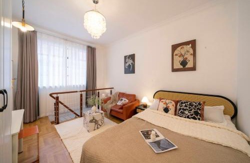 Xuhui Apartment | Book and Bed - Xujiahui