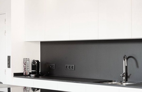 Ieper House | Boonuz luxury guesthouse, lounge terrace and IR sauna