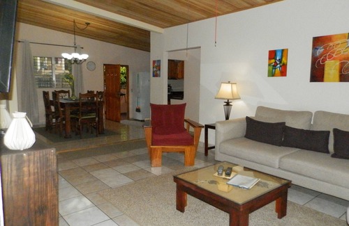Boquete Apartment | Boquete Panama CV4 Large Open 3/2 Apartment Rivers Mountains Walk toTown Kitchen