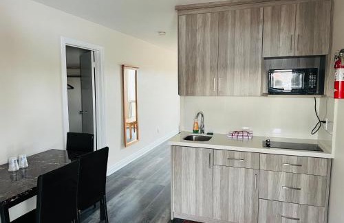 Angus Hotel | Borden Inn and Suites