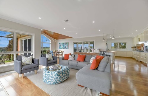 Borenore House | Borenore Retreat - Huge Family Home, Amazing Views