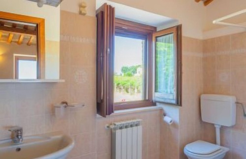 Crecchio House | Borgo Agrituristico Il Pino by Interhome