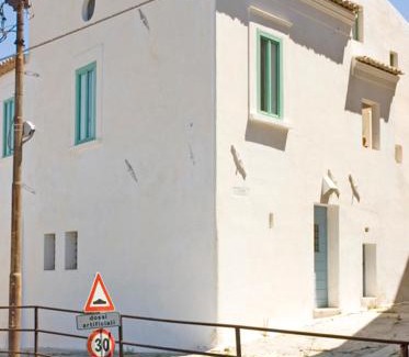 Strongoli House | BORGO PETELIA, Casa Chiarotti, Antica casa con scala esterna