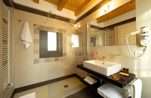 Cavaion Veronese Hotel | BORGO ROMANTICO GREEN RELAIS