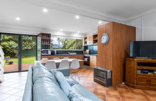 Mylestom House | Boronia Avenue, 18 - Stroll to the river, walk to the beach