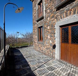 Biancavilla House | Bosco Ciancio