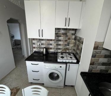 Emin Sinan Apartment | Bosphorus View and Cozy House!