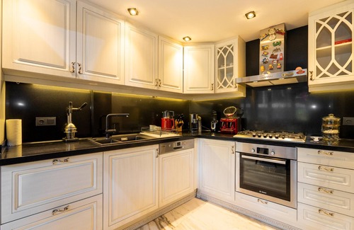 Ortakoy Villa | Bosphorus View Duplex w Terrace in Ortakoy