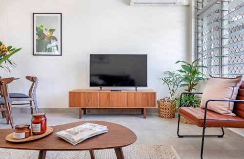 Rapid Creek Apartment | 'Botanica Bonita' A Stylish Nightcliff Hideaway
