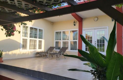Port-Bouet Villa | Bougainvilla
