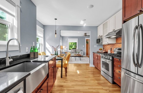 Whittier House | Boulder Bungalow IN TOWN Walk to Everything - SUNDANCE