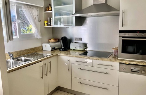 Boulouris-sur-Mer Apartment | BOULOURIS SUR MER. Beautiful T2. Very quiet. 3 swimming pools. High standing.